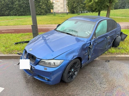 BMW (USA) 328Xi / 2011 / Kaunas