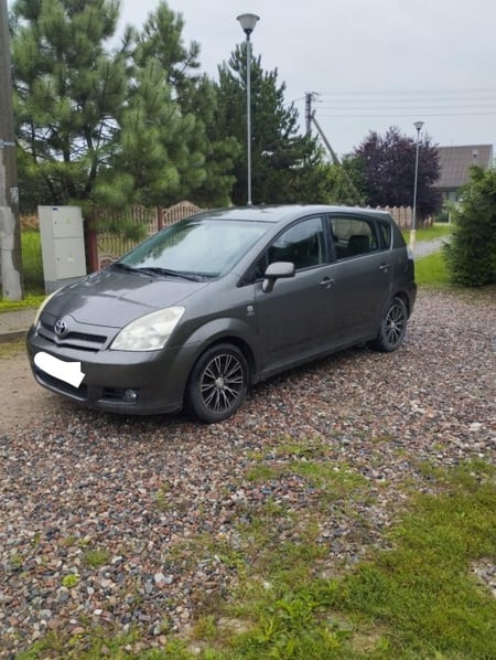 Toyota Corolla Verso / 2004 / Vilnius