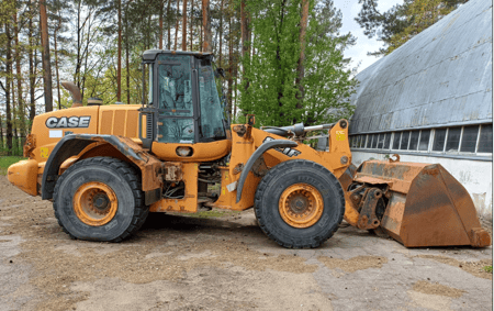 Case 821F / 2015 / Vilnius