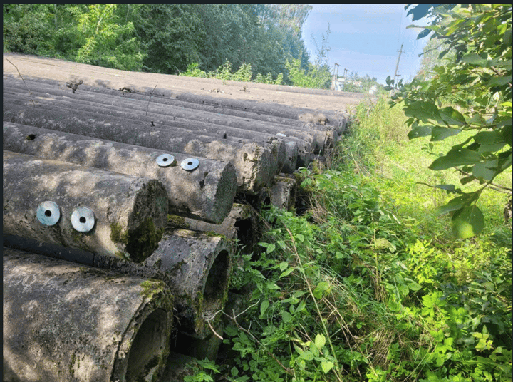 Gelžb. stulpai (naudoti) apie 130 vnt.