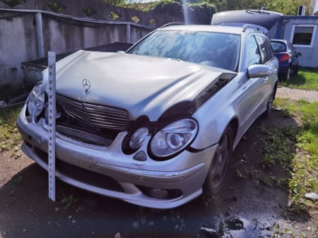 Mercedes Benz E220 / 2003 / Kaunas