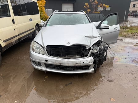 Mercedes Benz C220 / 2009 / Kauno raj.