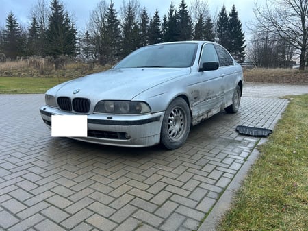 BMW 525 / 2003 / Kaunas