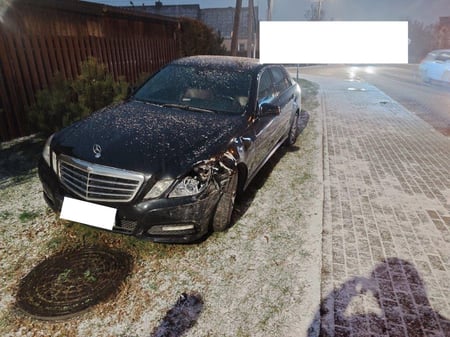 Mercedes Benz E300 / 2011 / Kauno raj.