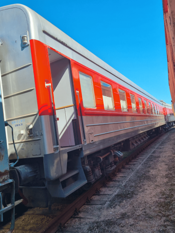 Keleivinis vagonas Vk/k