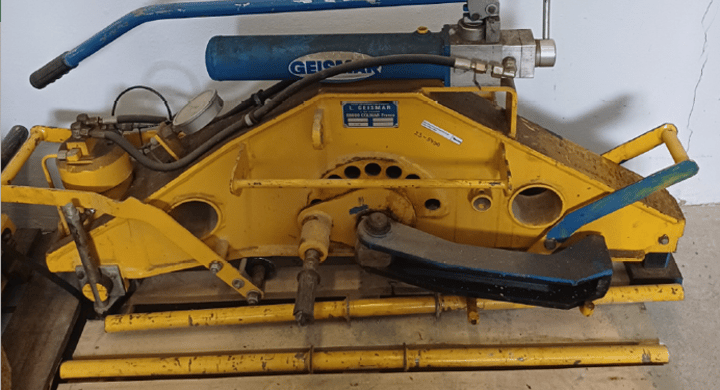 Hidraulinis presas sandūrų lyginimui JA-100presas sandūroms lyginti