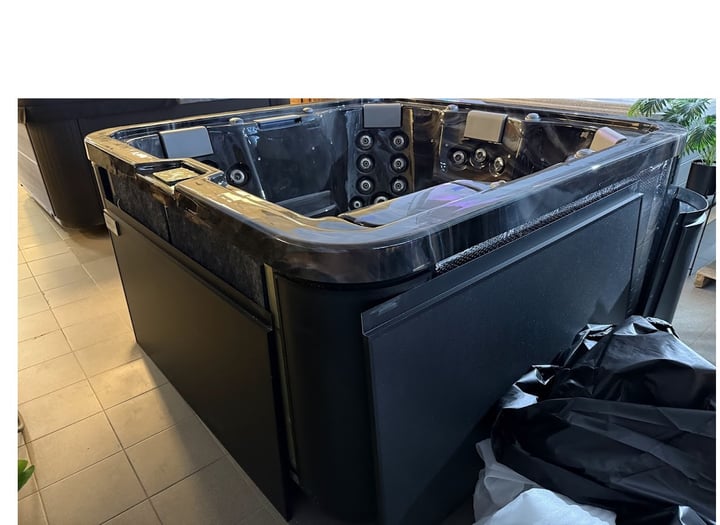 Sūkurinė vonia ASPERO