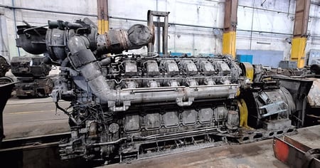 5-26DG dyzelinis generatorius (komplektą sudaro 12D49 dyzelinis variklis ir GP-312 nuolatinės srovės generatorius)