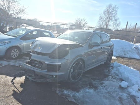 Porsche CAYENNE S / 2016 / Panevėžio raj.