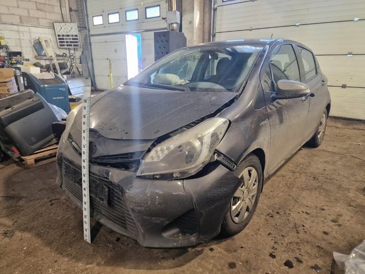 Toyota Yaris (Hybrid) / 2014 / Vilnius