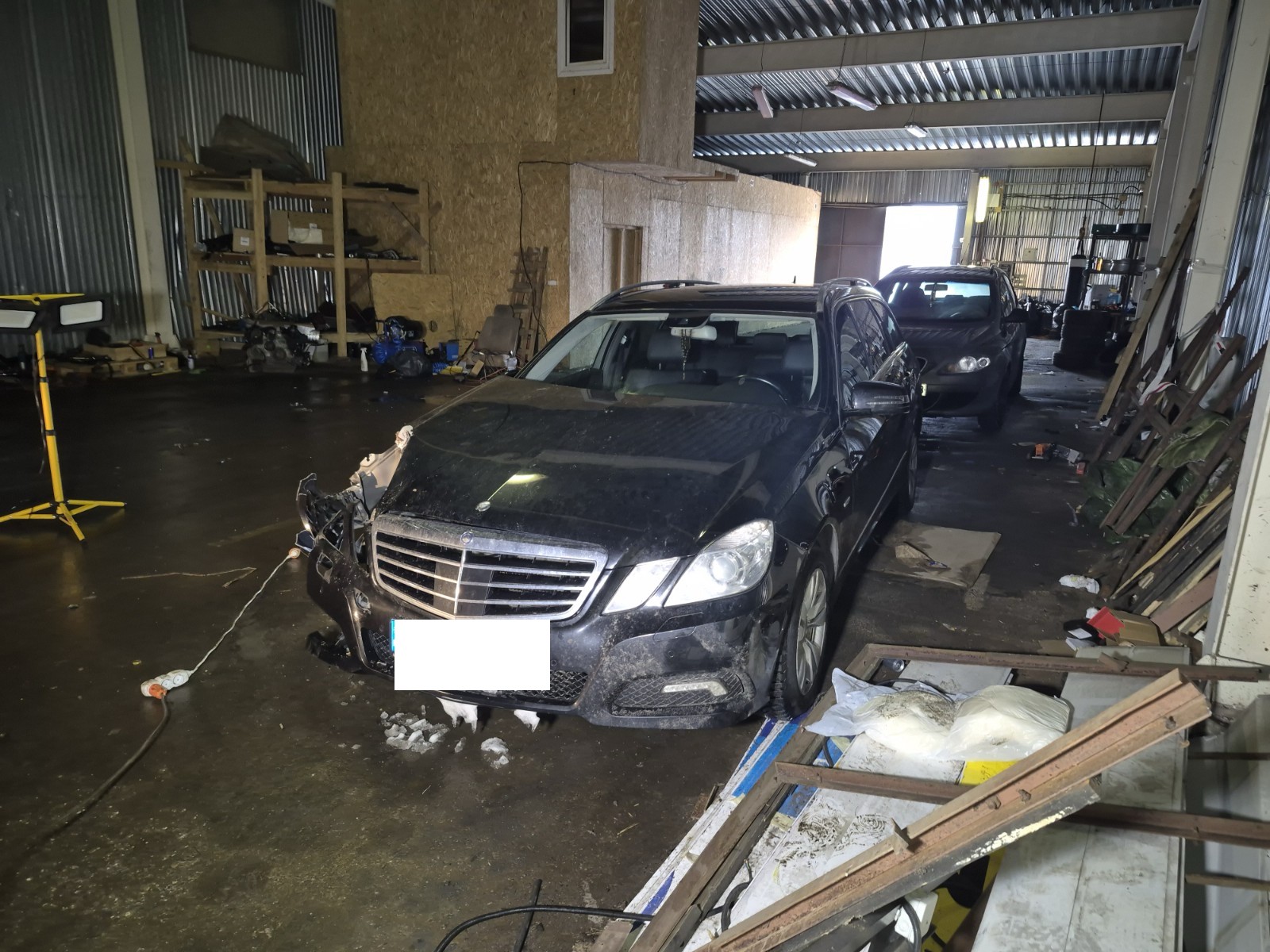 Mercedes Benz E250 / 2010 / Panevėžys