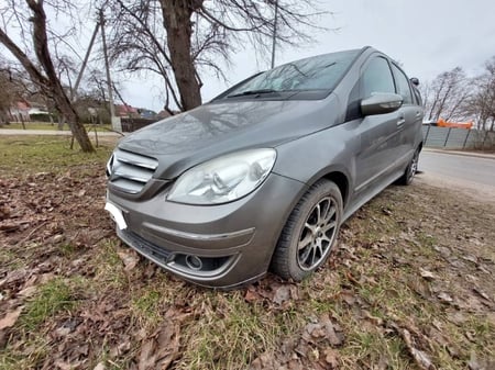 Mercedes Benz B180 / 2006 / Nemenčinė
