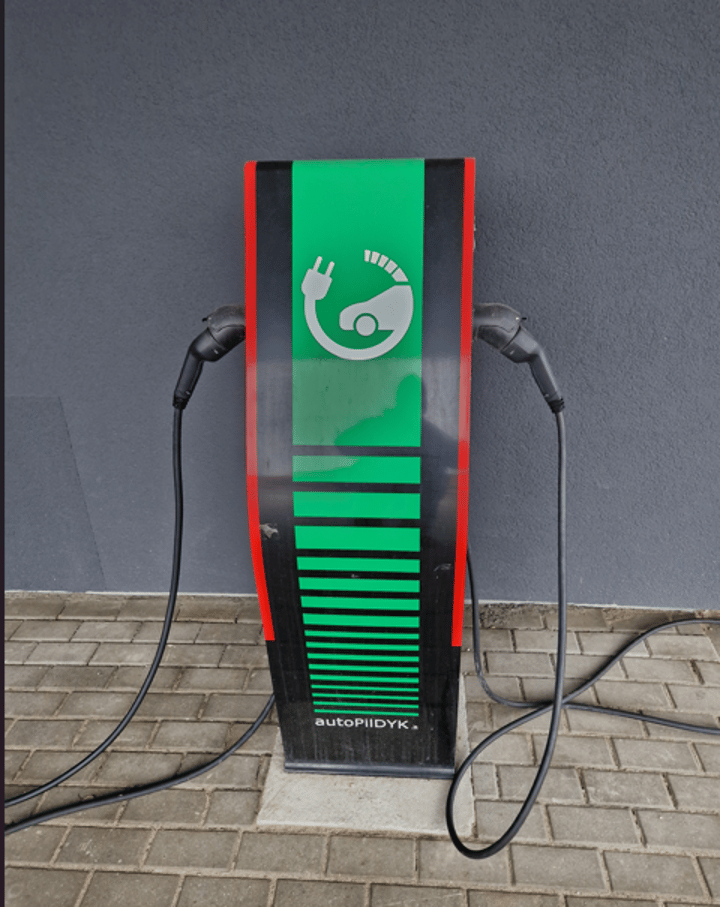 El. įkrovimo stotelė (LTG)