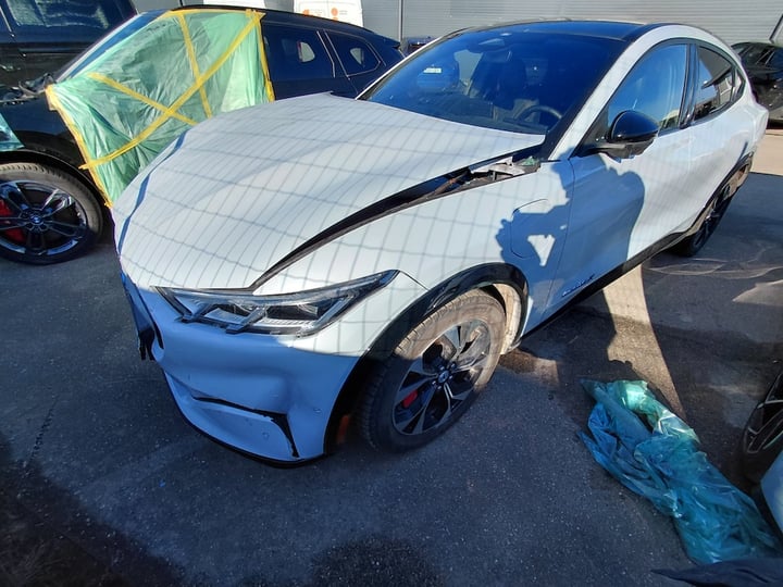 Ford Mustang / 2025 / Riga