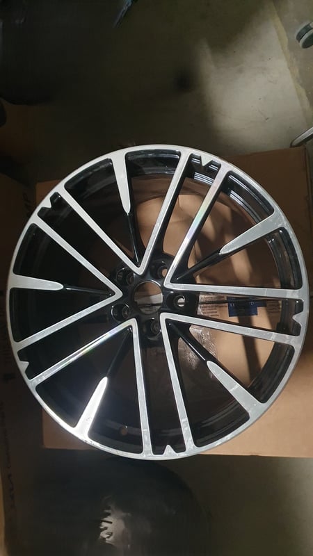 Masserati GranTurismo Moderna R20 ratlankis