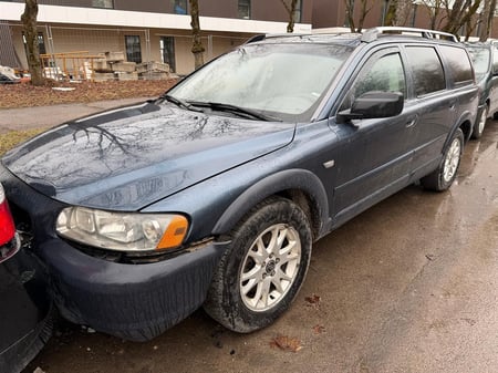 Volvo XC70 / 2005 / Elektrėnai