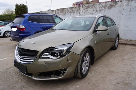 Opel INSIGNIA SPORTS TOURER / 2015 / Kaunas