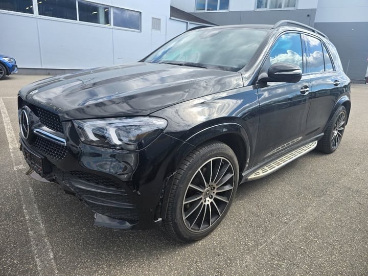 Mercedes Benz GLE 400 D 4MATIC / 2022 / Vilnius