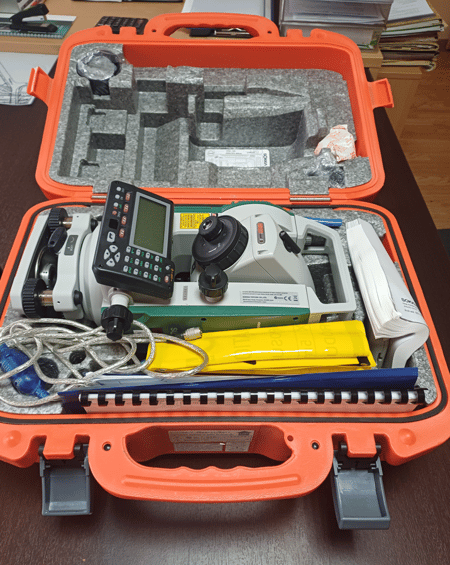 Sokka elekt. Tachometras SER550RX su stovu