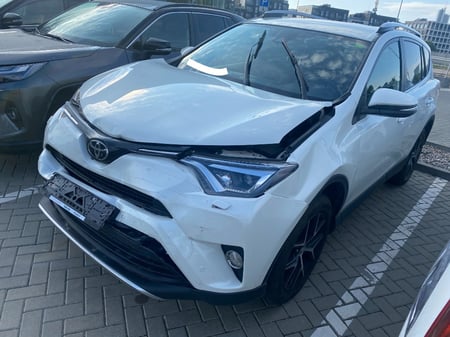 Toyota RAV 4 / 2016 / Vilnius