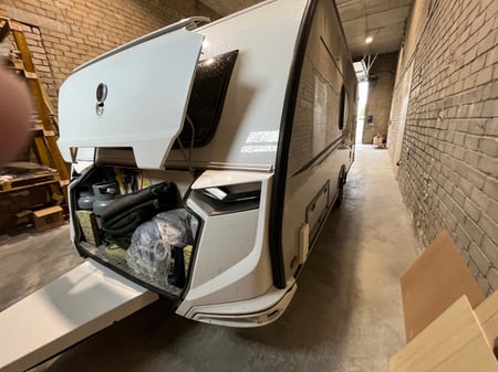 KNAUS W01 / 2023 / Vilnius