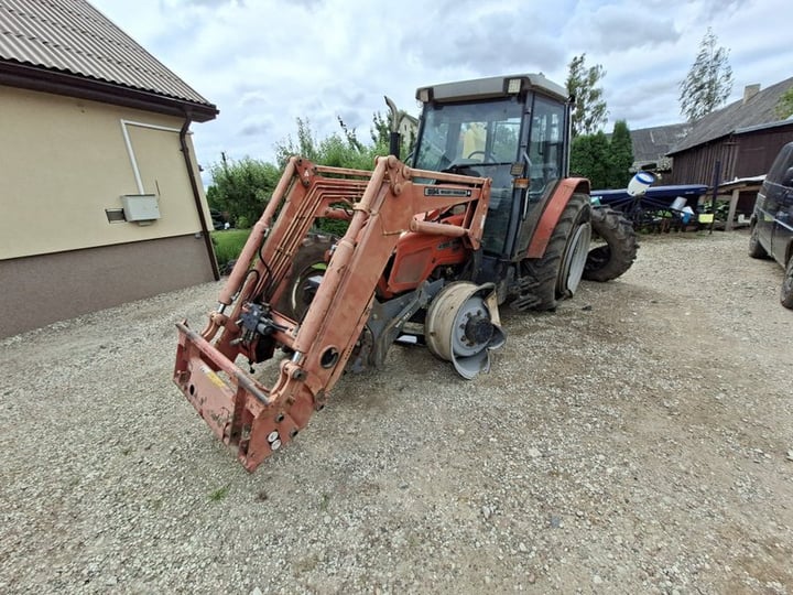 Massey Ferguson 4355A / 2002 / Vilkaviškio r.