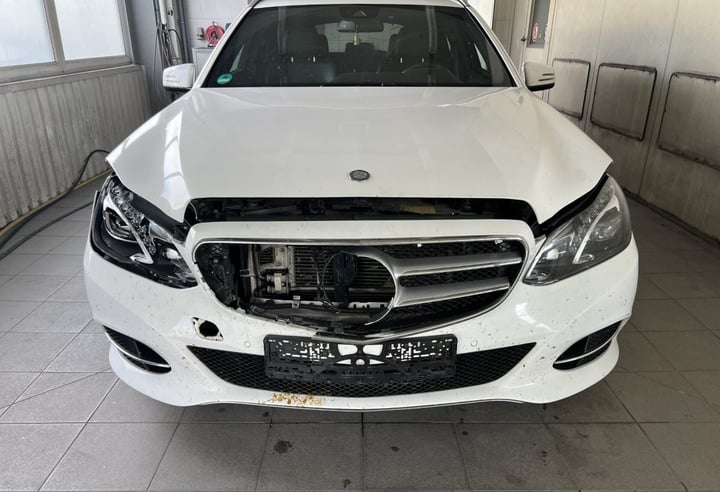 Mercedes Benz E220 / 2016 / Vilnius