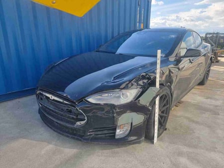 Tesla MODEL S / 2015 / Kauno raj.