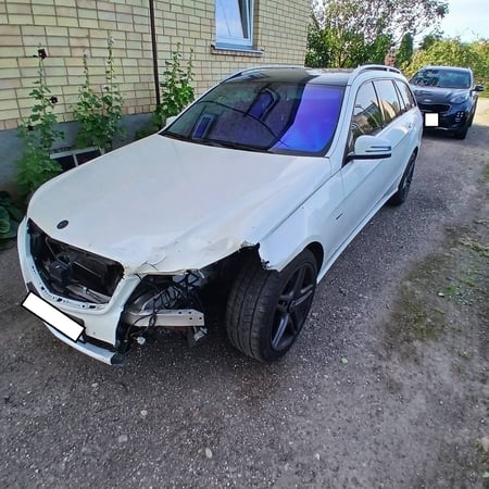 Mercedes Benz E350 / 2010 / Panevėžio raj.