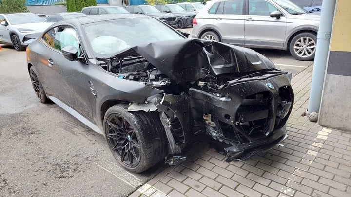 BMW M4 COMPETITION M XDRIVE / 2025 / Vilnius