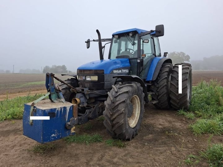 NEW HOLLAND TM 150 4WD / 2001 / Kaišiadorių raj.